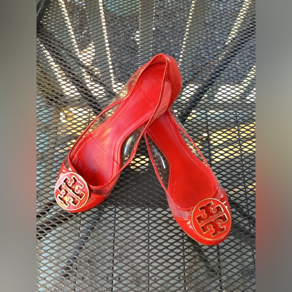 TORY BURCH RED LEATHER & VINYL BALLET FLATS - Picture 1 of 9